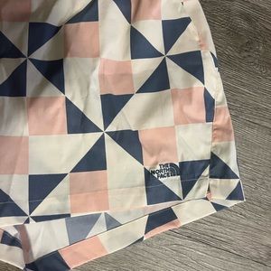 Womens XXL North Face quick dry shorts
